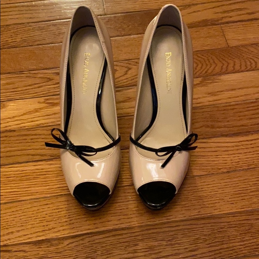 Enzo Angiolini, nude and black heels